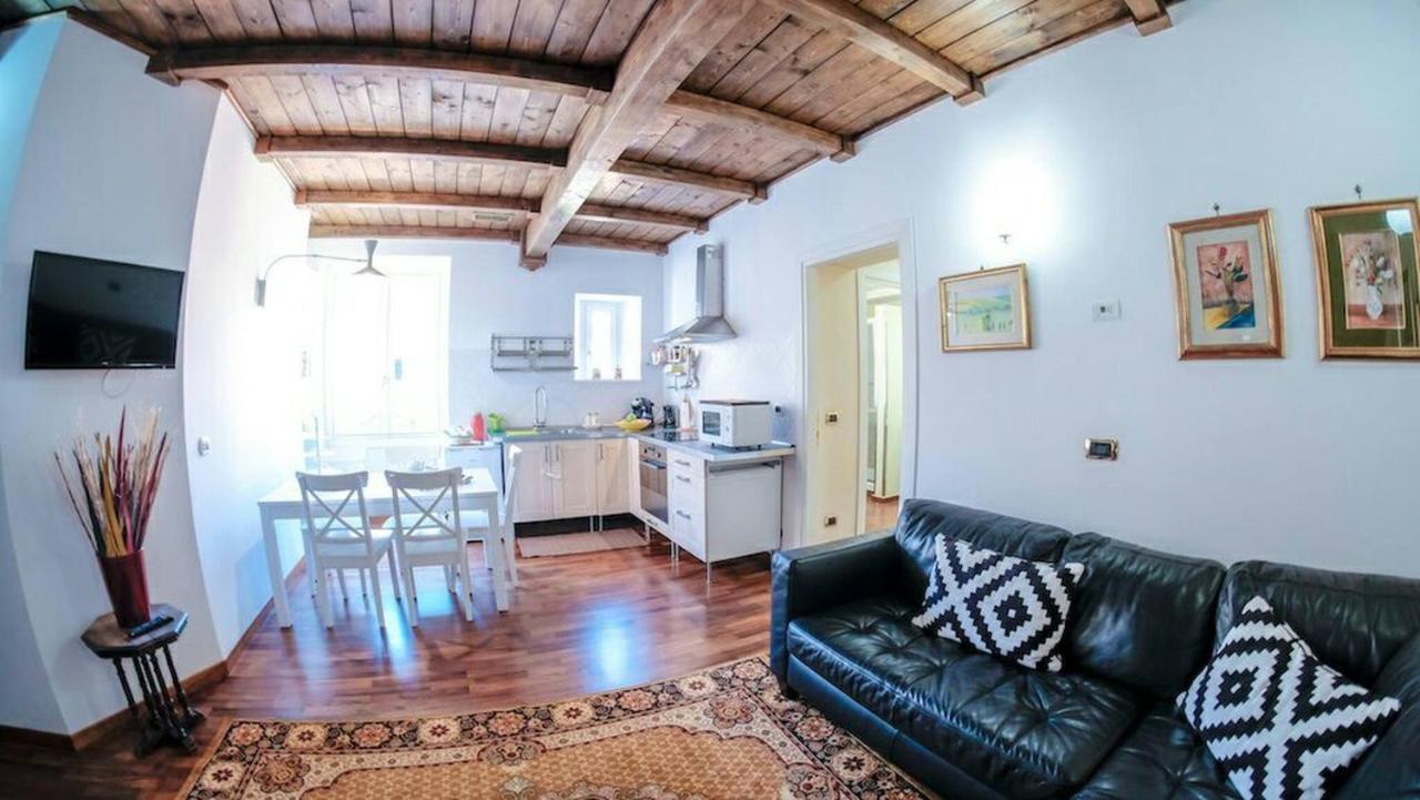 Colosseum 4 Double Bedrooms *