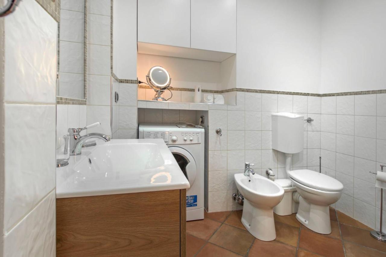 Colosseum 4 Double Bedrooms Apartment *